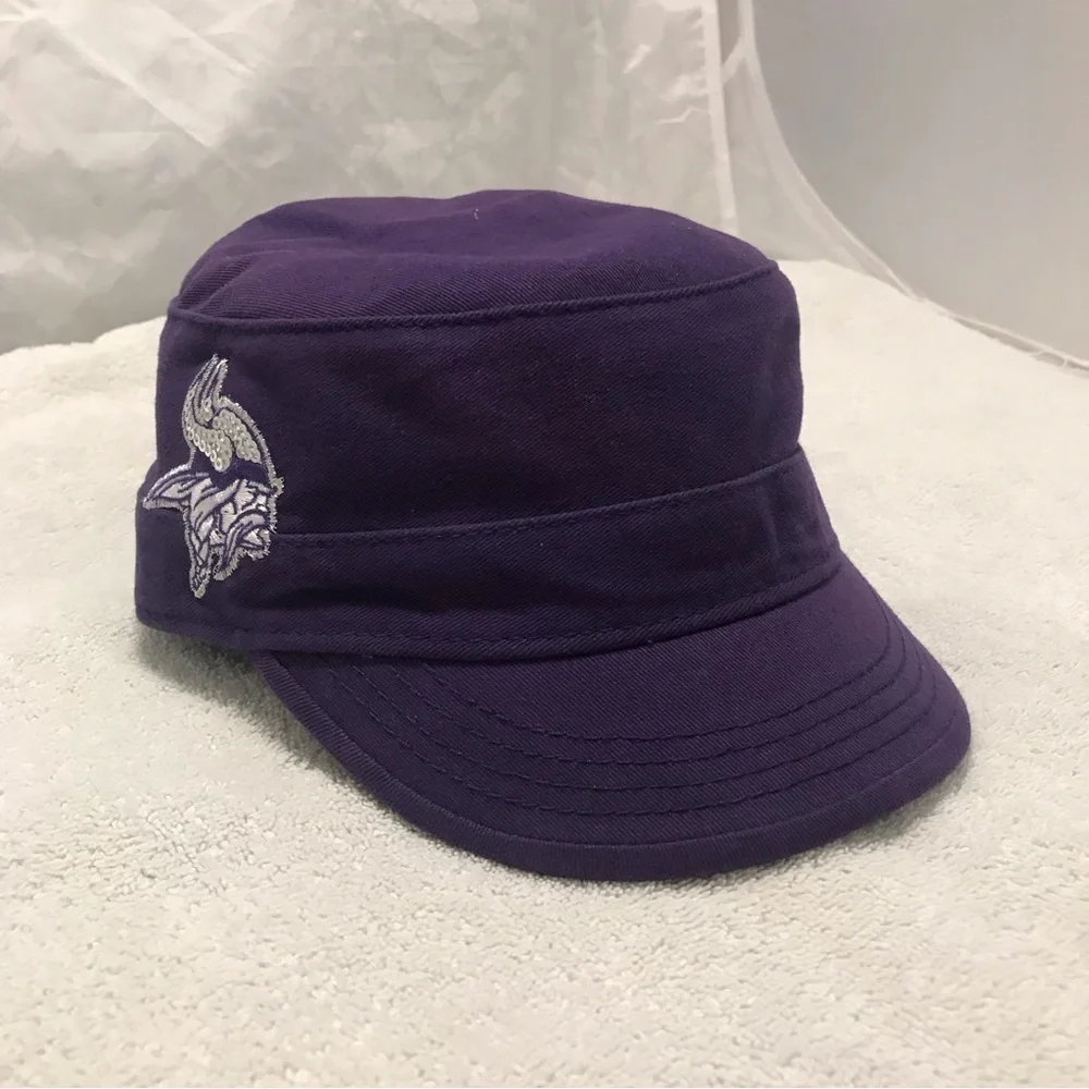 NFL Team Apparel - Minnesota Vikings Woman's Flat Top Football Cap